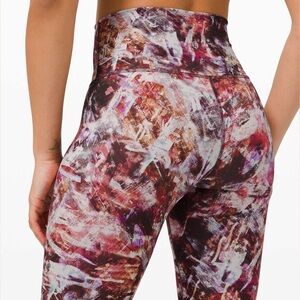 LULULEMON Wunder Train High Rise Tight 25" Legging Athletic Lux Urbantricity